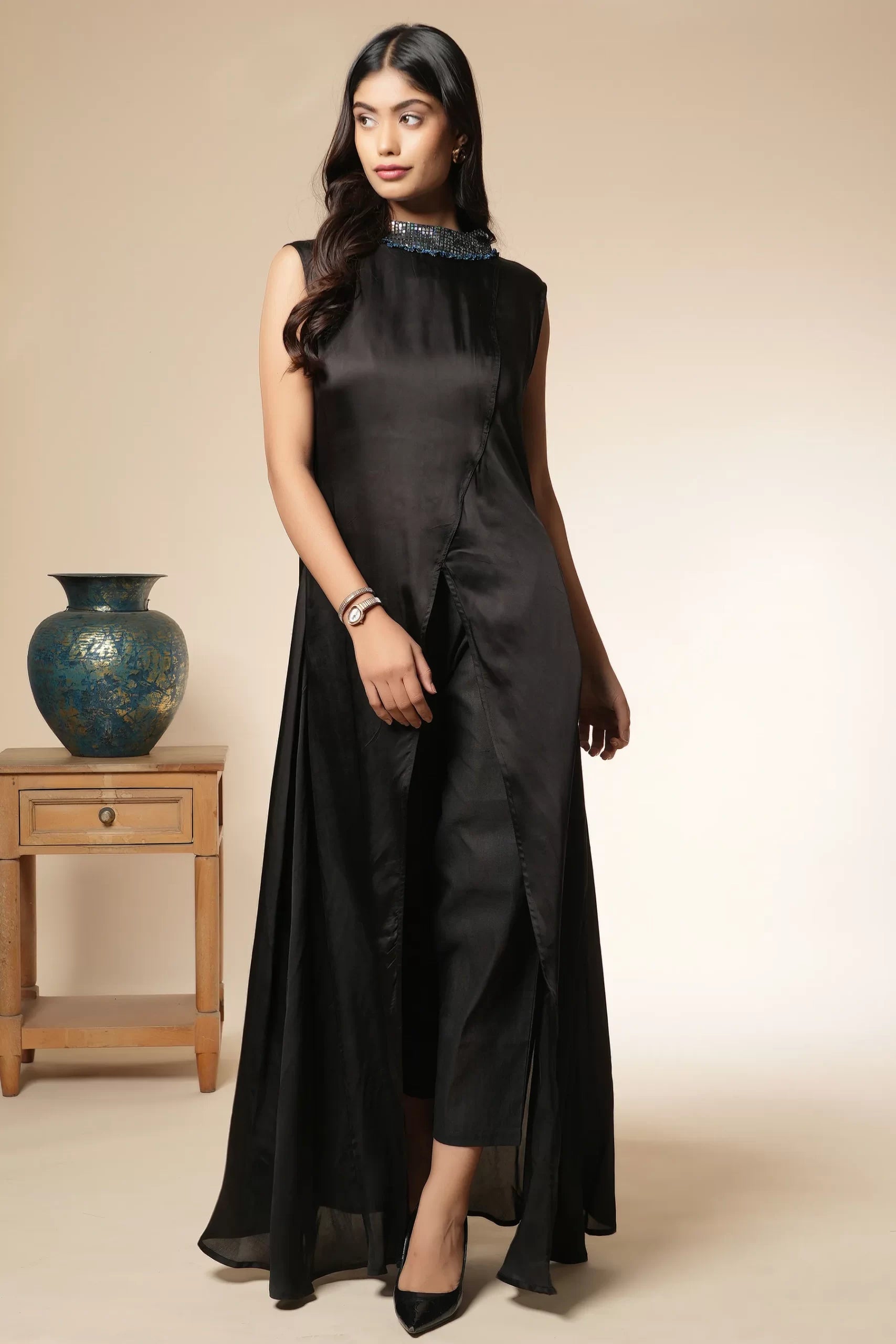 BLACK OFF SHOULDER TUNIC WITH PANTS