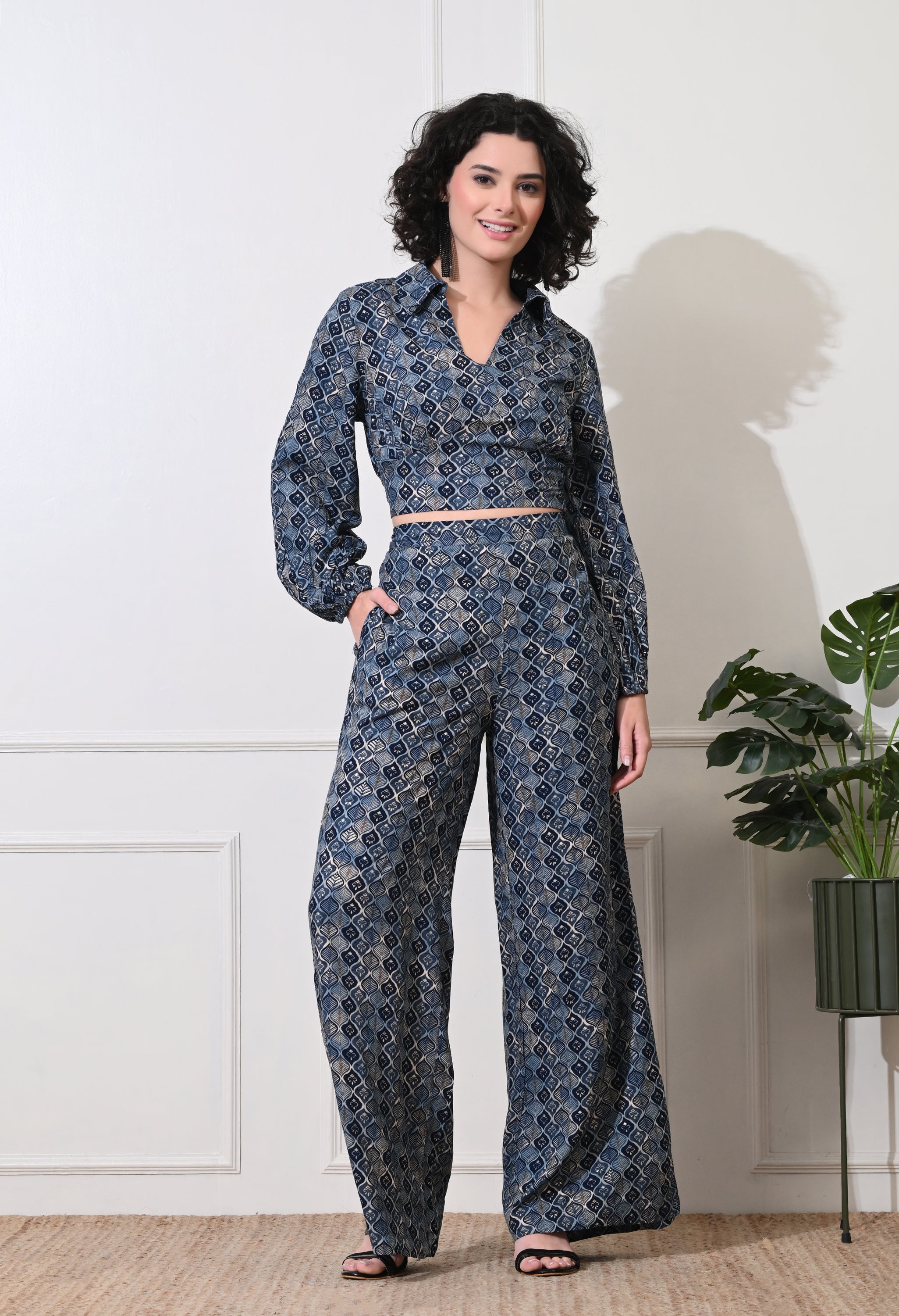 Rayon blue back knot co-ord top