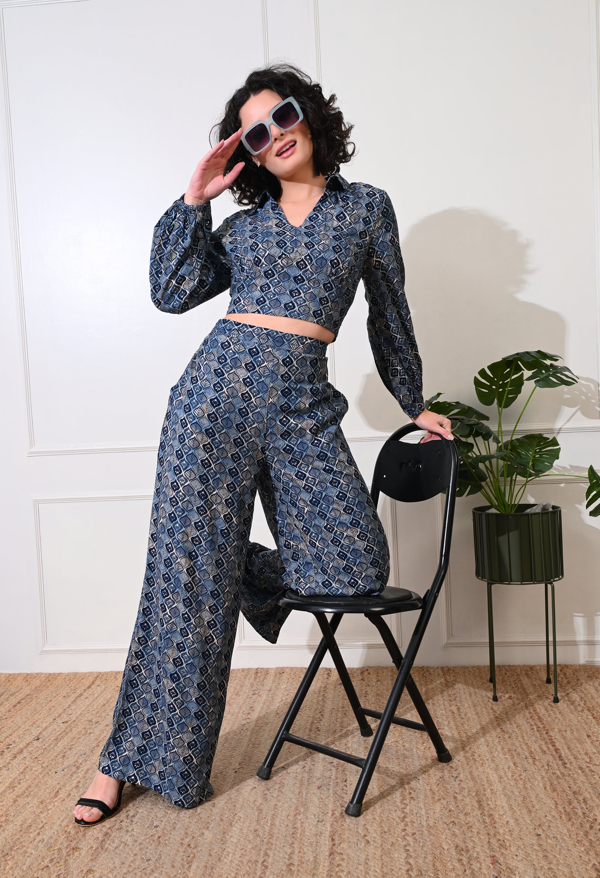 Rayon blue back knot co-ord top